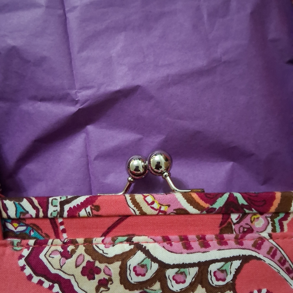 Vera Bradley Call Me Coral Kisslock Metal Clasp Shoulder Bag - Picture 4 of 8